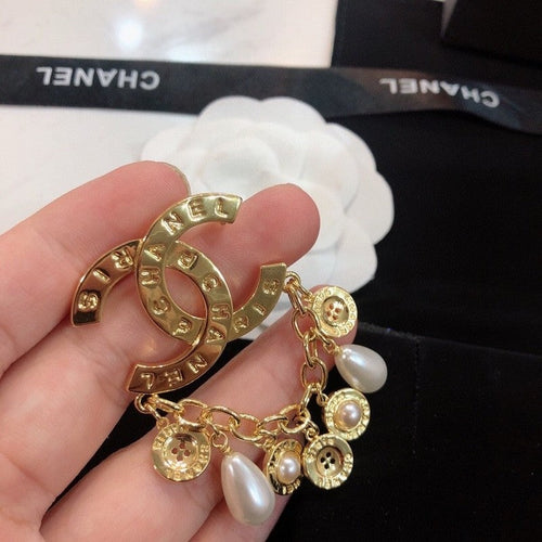 18K  Chanel Pearl Pendant Brooch